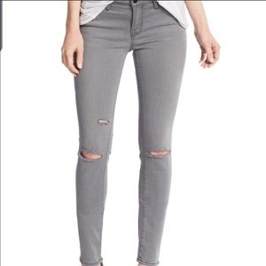 Frame Le Skinny De Jeanne Jeans